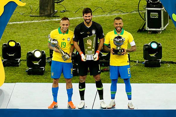 Ba danh hiệu cá nhân của Copa America 2019 đều thuộc về Brazil