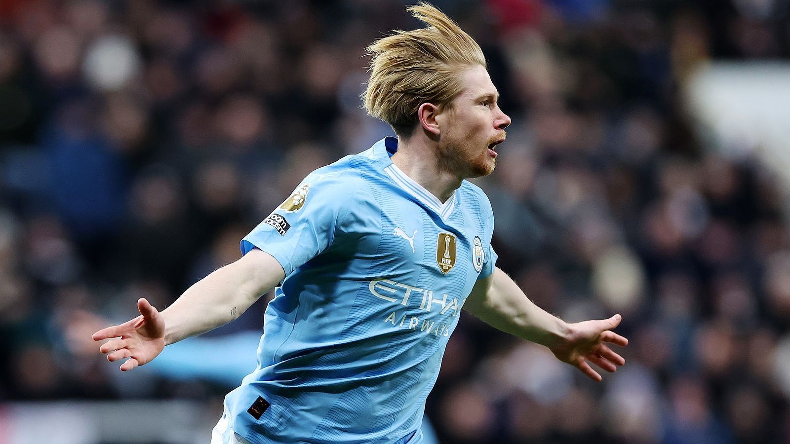 Kevin De Bruyne, chú phù thủy chuyền dài