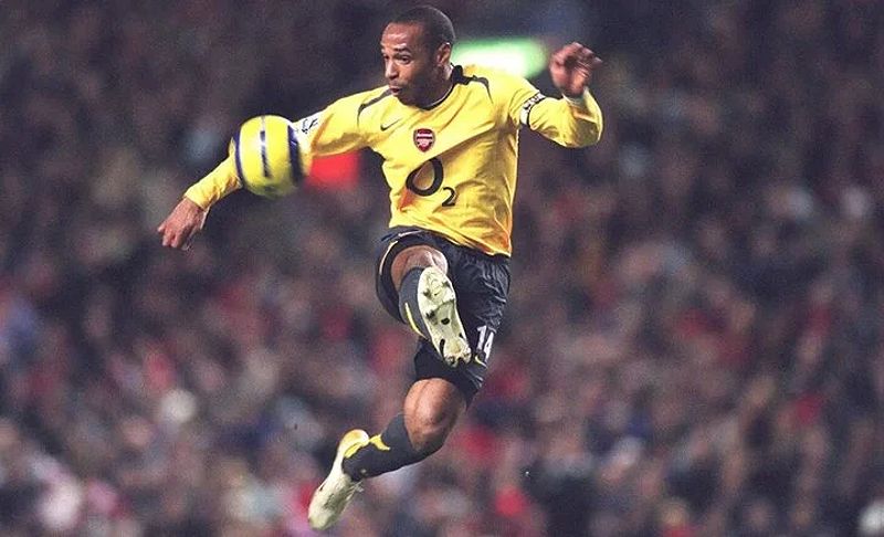 Thierry Henry tỏa sáng trong màu áo Arsenal