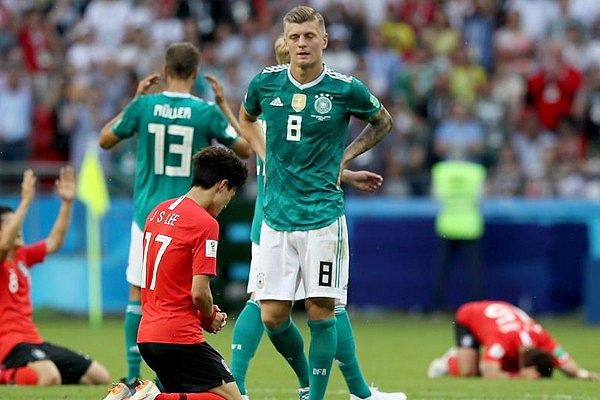 Toni Kroos bị fan chế giễu, bằng đúng cách anh từng làm với Brazil