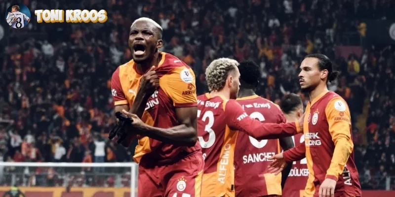 Trọng tài tham khảo var hiện đại